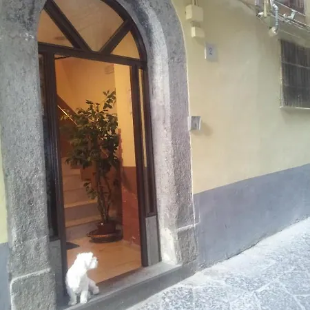 Dei Gerolomini Guest house Naples